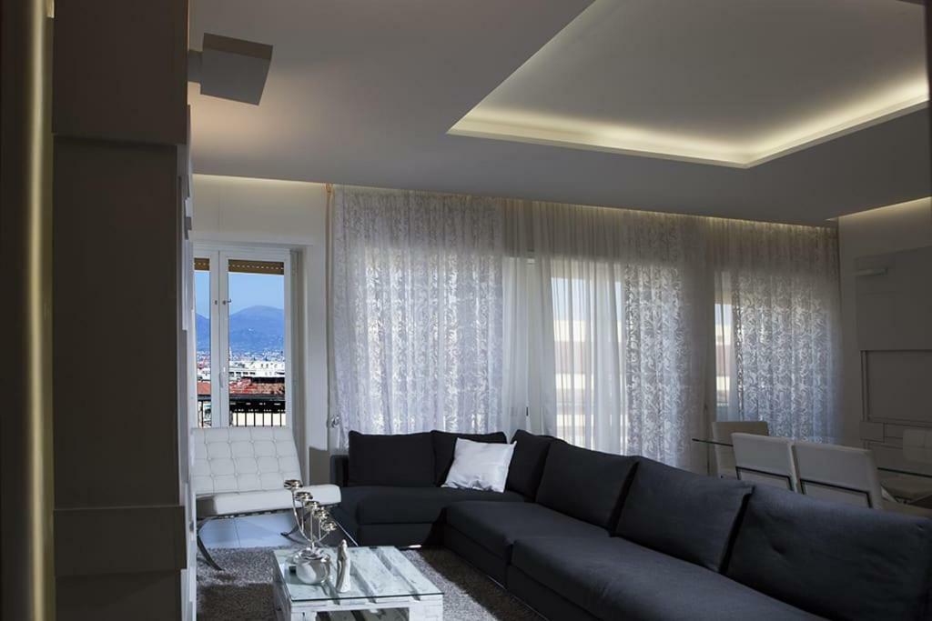 Crystal Skyline Neapolis Appartamento *